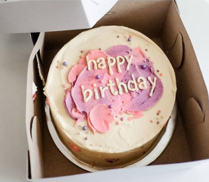 Minimalist Cake Design 1